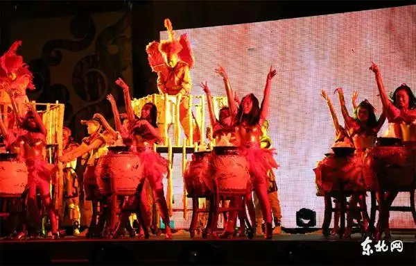 鄂伦春族摩苏昆表演场景